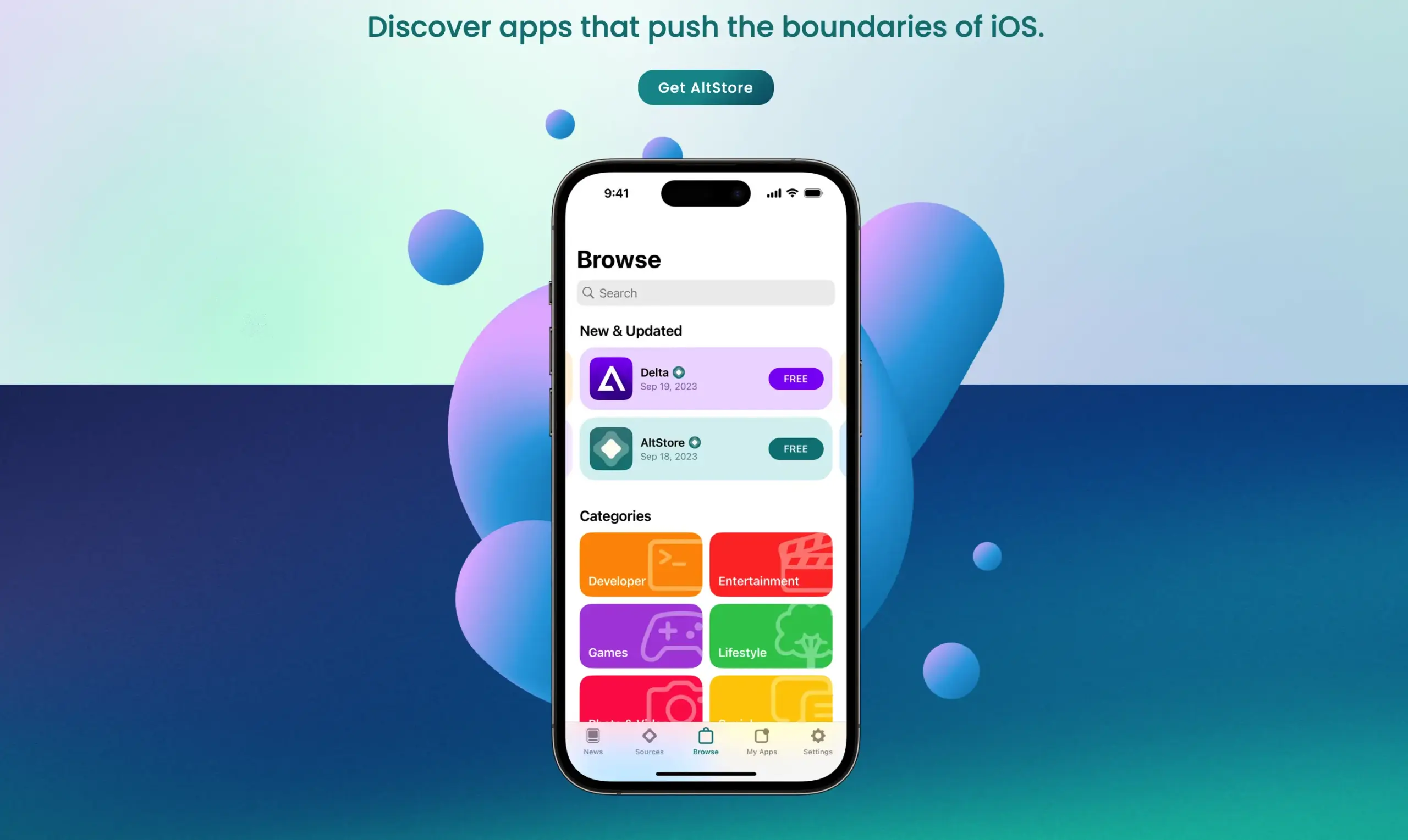 AltStore PAL 正式在日本地区上线的示意图,展示应用平台在日本开放使用的相关信息。